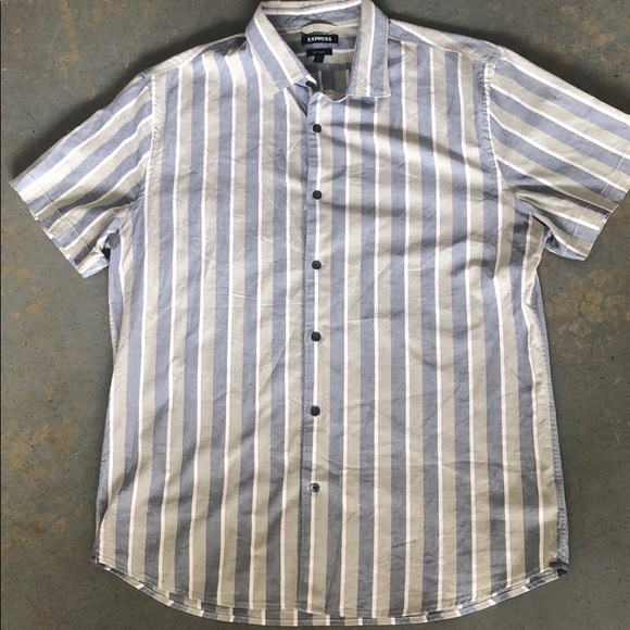 Express Other - Express Short Sleeve Button Up Large
